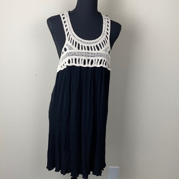 Inspired Hearts Dresses & Skirts - Inspired Hearts XL wrinkle material mini dress